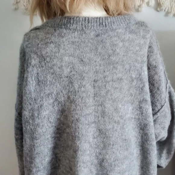Free People Women's Angelic Pullover Gray Oversized Alpaca 87% Small - Picture 4 of 8